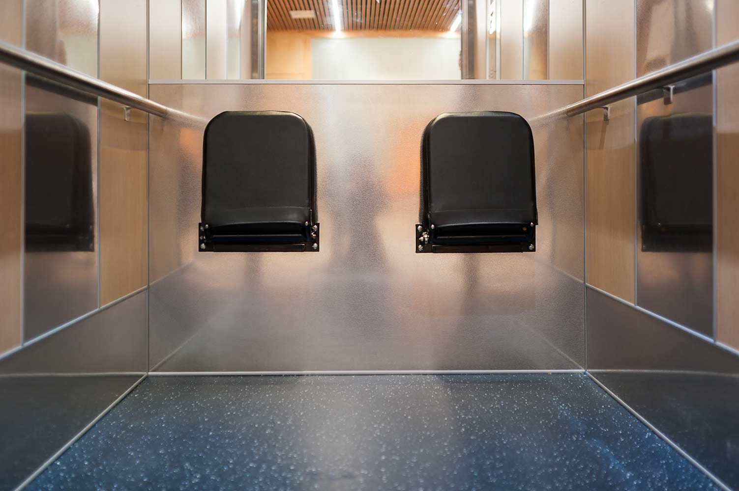 Soreca Rénovation d’une cabine d’ascenseur dans une maison de retraite Lyon